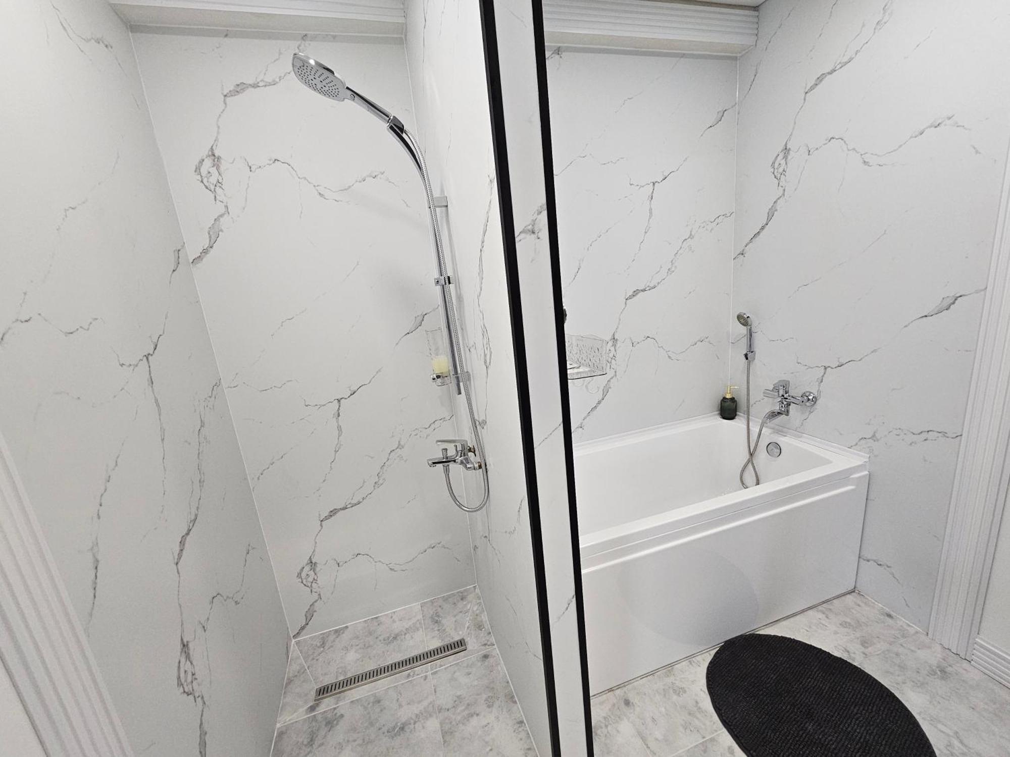 Apartament With Terras Chisinau Ngoại thất bức ảnh